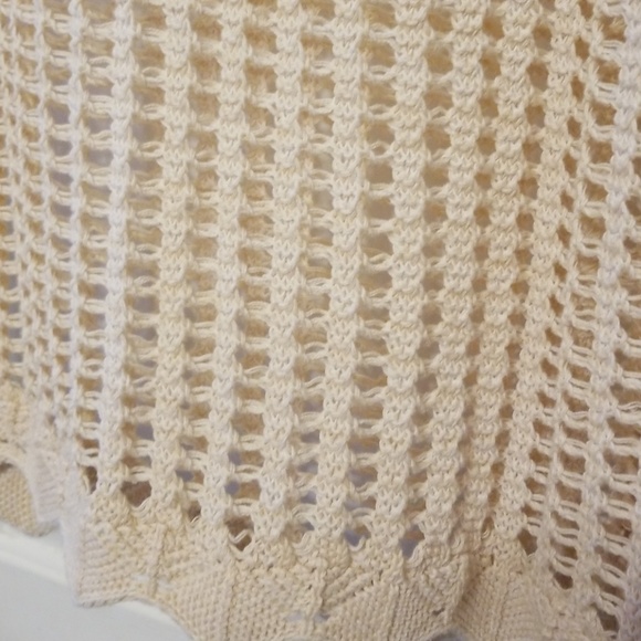 Cream crochet sweater - Picture 2 of 3